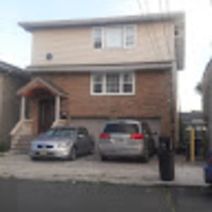 Meet your Posher, Ilir